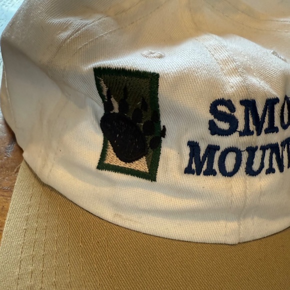 Vintage 1990s Smoky Mountains Tennessee Bear Paw Embroidered Baseball Hat Cap - Picture 2 of 6